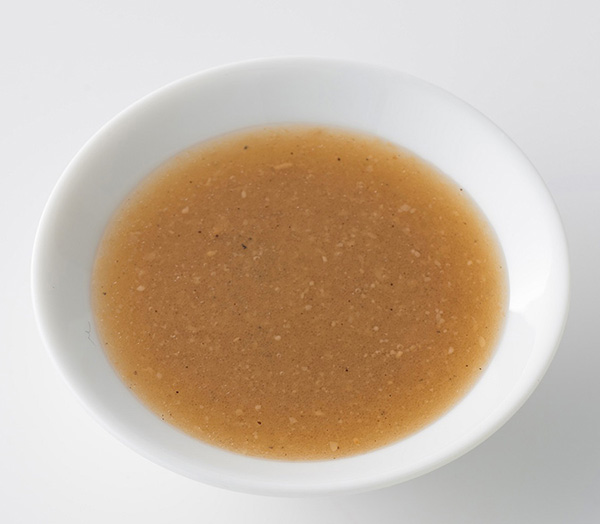 胡麻のコクのとしその風味を感じるドレッシング