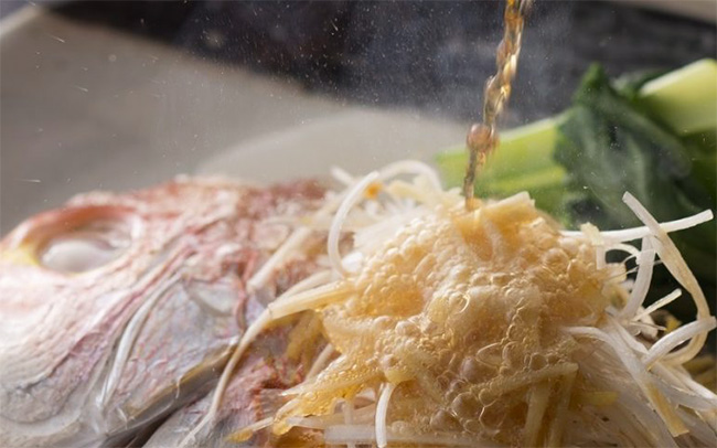 黒ごま油を使った中華蒸し